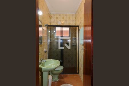 Casa à venda com 245m², 3 quartos e 7 vagasBanheiro Social 2