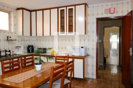 Casa à venda com 245m², 3 quartos e 7 vagasCozinha