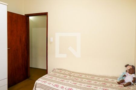 Casa à venda com 245m², 3 quartos e 7 vagasQuarto 2