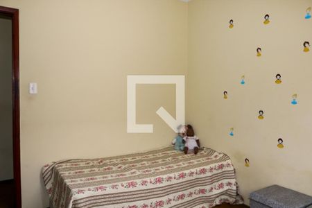 Casa à venda com 245m², 3 quartos e 7 vagasQuarto 2