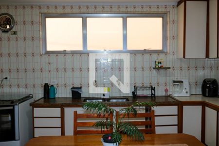 Casa à venda com 245m², 3 quartos e 7 vagasCozinha