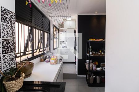 Apartamento à venda com 95m², 3 quartos e 2 vagas Apartamento à venda com 95m², 3 quartos e 2 vagasÁrea de Serviço