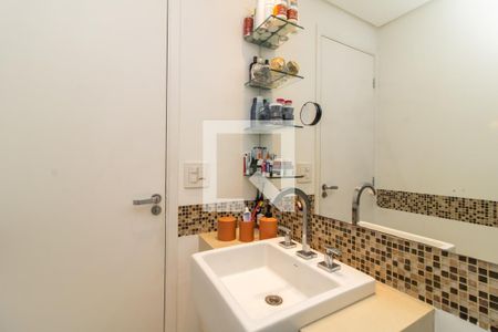 Apartamento à venda com 95m², 3 quartos e 2 vagas Apartamento à venda com 95m², 3 quartos e 2 vagasBanheiro da Suite