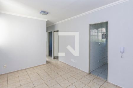 Sala de apartamento para alugar com 3 quartos, 76m² em Caiçara-adelaide, Belo Horizonte