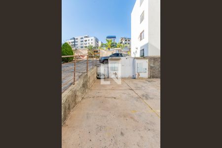 Garagem de apartamento para alugar com 3 quartos, 76m² em Caiçara-adelaide, Belo Horizonte