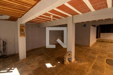 Casa de condomínio para alugar com 237m², 3 quartos e 5 vagas Casa de condomínio para alugar com 237m², 3 quartos e 5 vagasGaragem