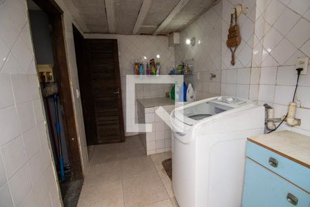 Casa de condomínio para alugar com 237m², 3 quartos e 5 vagas Casa de condomínio para alugar com 237m², 3 quartos e 5 vagasÁrea de Serviço