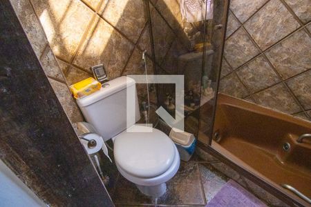 Casa de condomínio para alugar com 237m², 3 quartos e 5 vagas Casa de condomínio para alugar com 237m², 3 quartos e 5 vagasBanheiro quarto 3