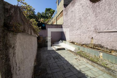 Casa de condomínio para alugar com 237m², 3 quartos e 5 vagas Casa de condomínio para alugar com 237m², 3 quartos e 5 vagasCisterna