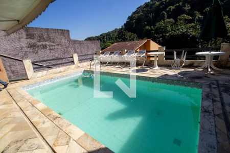 Casa de condomínio para alugar com 237m², 3 quartos e 5 vagas Casa de condomínio para alugar com 237m², 3 quartos e 5 vagasPiscina