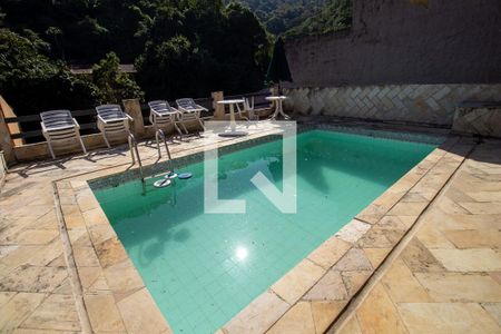 Casa de condomínio para alugar com 237m², 3 quartos e 5 vagas Casa de condomínio para alugar com 237m², 3 quartos e 5 vagasPiscina