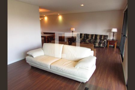 Sala de apartamento à venda com 3 quartos, 191m² em Vila Suzana, São Paulo