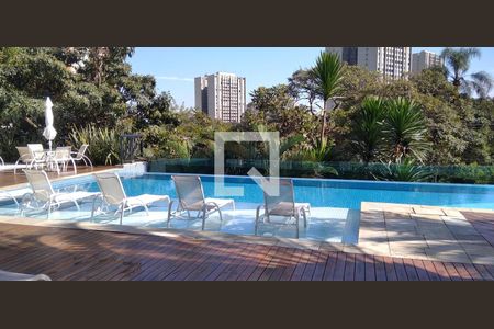 Apartamento à venda com 191m², 3 quartos e 3 vagasÁrea comum - Piscina