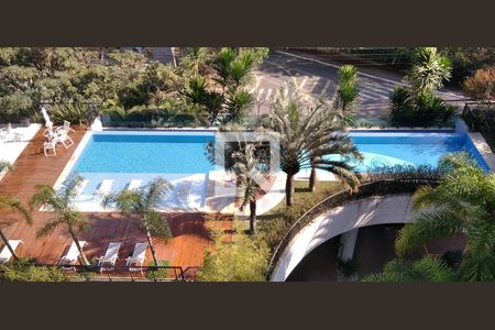 Apartamento à venda com 191m², 3 quartos e 3 vagasÁrea comum - Piscina