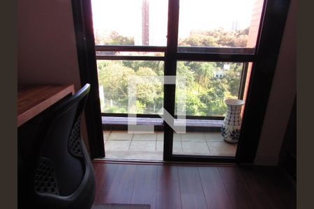 Apartamento à venda com 191m², 3 quartos e 3 vagasEscritório