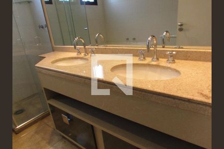 Apartamento à venda com 191m², 3 quartos e 3 vagasBanheiro da Suíte Master