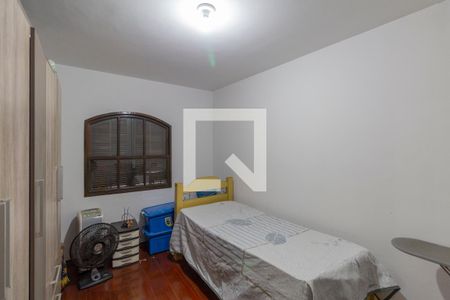 Casa à venda com 800m², 3 quartos e 4 vagas Casa à venda com 800m², 3 quartos e 4 vagasQuarto 1