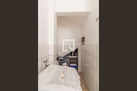 Casa à venda com 800m², 3 quartos e 4 vagas Casa à venda com 800m², 3 quartos e 4 vagasÁrea de Serviço