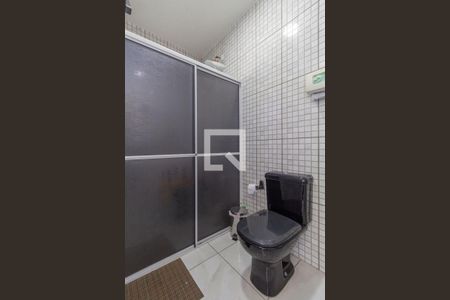 Casa à venda com 800m², 3 quartos e 4 vagas Casa à venda com 800m², 3 quartos e 4 vagasBanheiro Externo