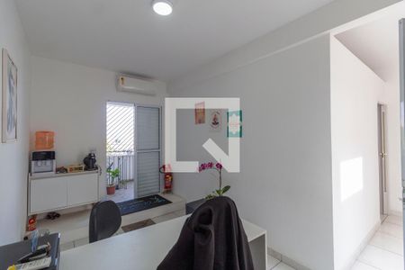 Casa à venda com 800m², 3 quartos e 4 vagas Casa à venda com 800m², 3 quartos e 4 vagasÁrea externa - Salão