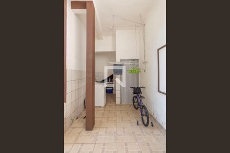 Casa à venda com 800m², 3 quartos e 4 vagas Casa à venda com 800m², 3 quartos e 4 vagasÁrea de Serviço