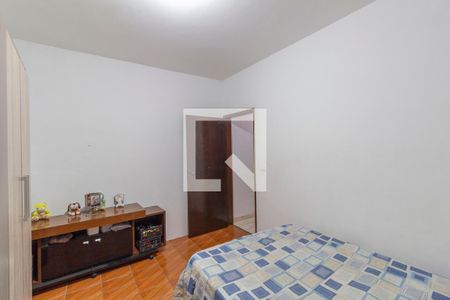 Casa à venda com 800m², 3 quartos e 4 vagas Casa à venda com 800m², 3 quartos e 4 vagasQuarto 2