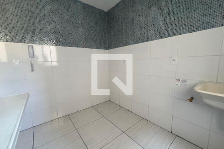 Apartamento para alugar com 44m², 2 quartos e 1 vaga Apartamento para alugar com 44m², 2 quartos e 1 vagaCozinha e Área de Serviço