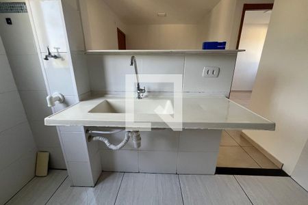 Apartamento para alugar com 44m², 2 quartos e 1 vaga Apartamento para alugar com 44m², 2 quartos e 1 vagaCozinha e Área de Serviço