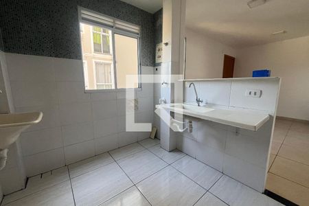 Apartamento para alugar com 44m², 2 quartos e 1 vaga Apartamento para alugar com 44m², 2 quartos e 1 vagaCozinha e Área de Serviço