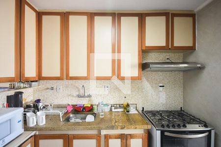 Apartamento à venda com 130m², 3 quartos e 2 vagasCozinha