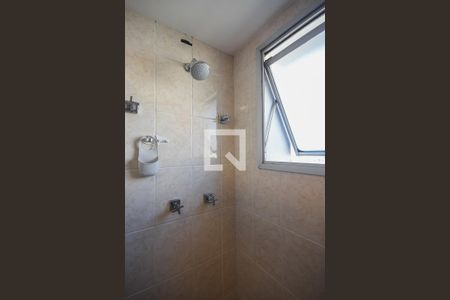 Apartamento à venda com 130m², 3 quartos e 2 vagasChuveiro do Banheiro da Suíte