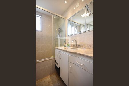 Apartamento à venda com 130m², 3 quartos e 2 vagasBanheiro Suíte