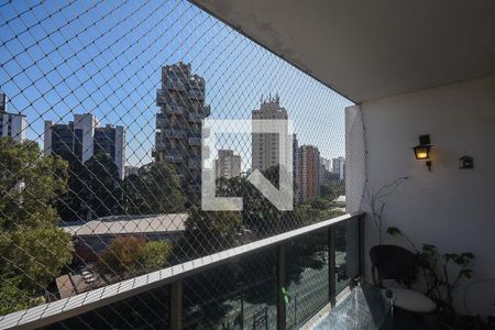 Apartamento à venda com 130m², 3 quartos e 2 vagasVaranda