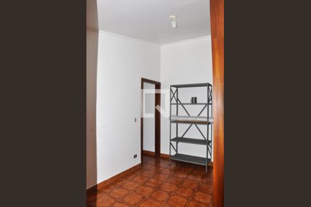 Casa à venda com 303m², 6 quartos e 5 vagasEdícula - Quarto