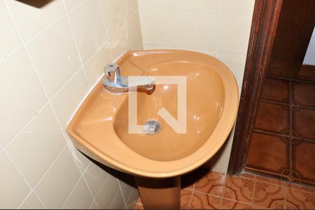 Casa à venda com 303m², 6 quartos e 5 vagasEdícula - Banheiro