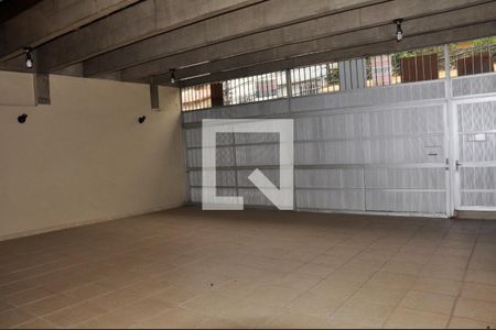 Casa à venda com 303m², 6 quartos e 5 vagasGaragem