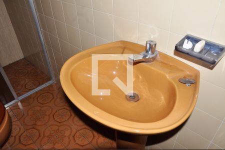 Casa à venda com 303m², 6 quartos e 5 vagasBanheiro Social