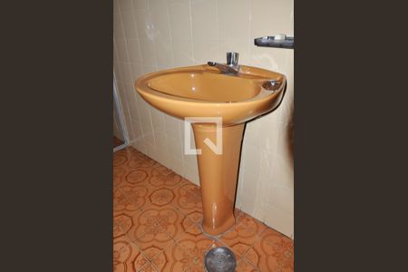 Casa à venda com 303m², 6 quartos e 5 vagasBanheiro Social