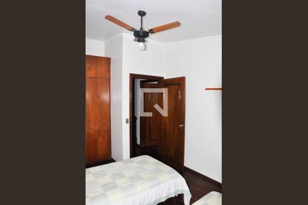 Casa à venda com 303m², 6 quartos e 5 vagasQuarto 02