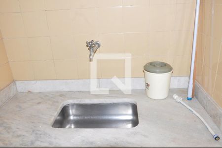 Casa à venda com 303m², 6 quartos e 5 vagasEdícula - Cozinha