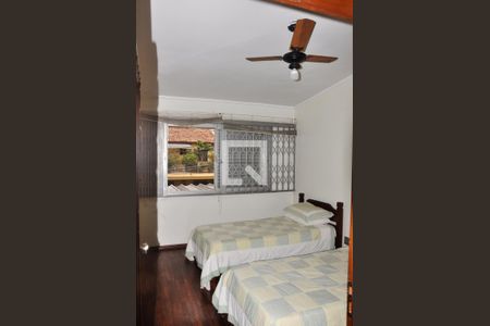 Casa à venda com 303m², 6 quartos e 5 vagasQuarto 02