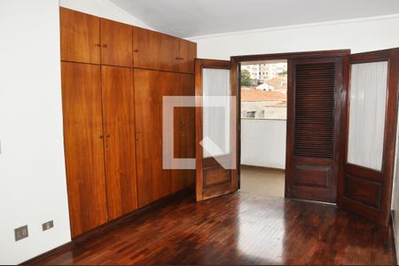 Casa à venda com 303m², 6 quartos e 5 vagasQuarto 01 - Suíte e Closet