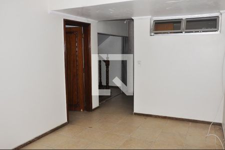 Casa à venda com 303m², 6 quartos e 5 vagasQuarto 05