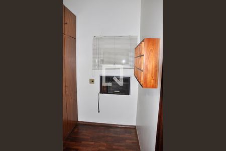 Casa à venda com 303m², 6 quartos e 5 vagasCloset do Quarto 01