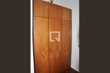 Casa à venda com 303m², 6 quartos e 5 vagasCloset do Quarto 01