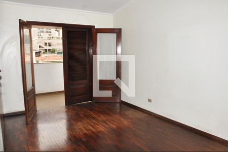 Casa à venda com 303m², 6 quartos e 5 vagasQuarto 01 - Suíte e Closet
