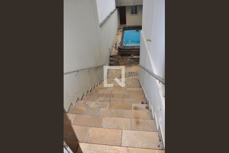 Casa à venda com 303m², 6 quartos e 5 vagasCorredor Externo