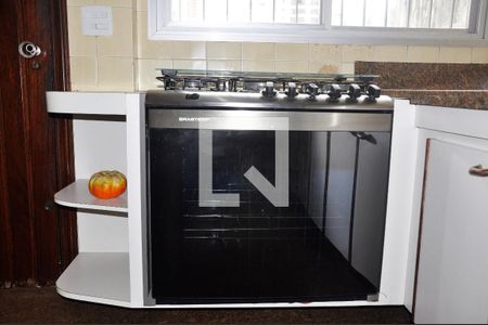 Casa à venda com 303m², 6 quartos e 5 vagasCozinha