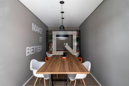 Apartamento para alugar com 28m², 1 quarto e sem vagaCoworking / Sala de Estudos