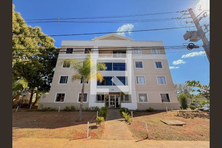 Apartamento para alugar com 48m², 2 quartos e 1 vaga Apartamento para alugar com 48m², 2 quartos e 1 vagaFachada